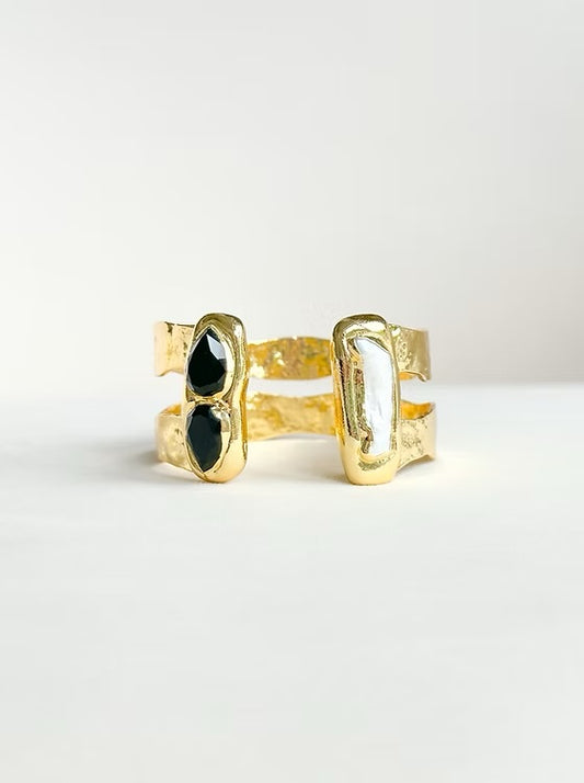 Double Cuff - Black Stone /Freshwater Pearls