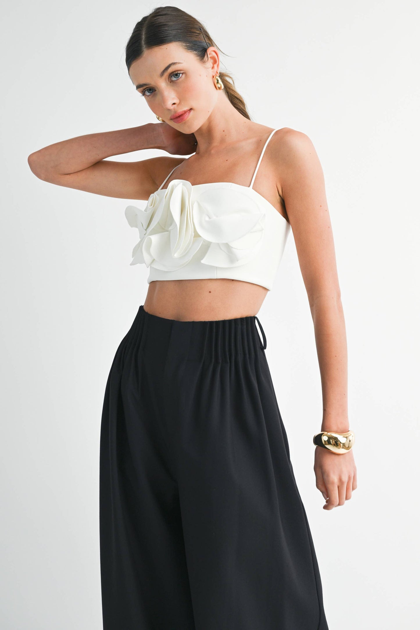 Pleated Wide-Leg Relaxed Trousers
