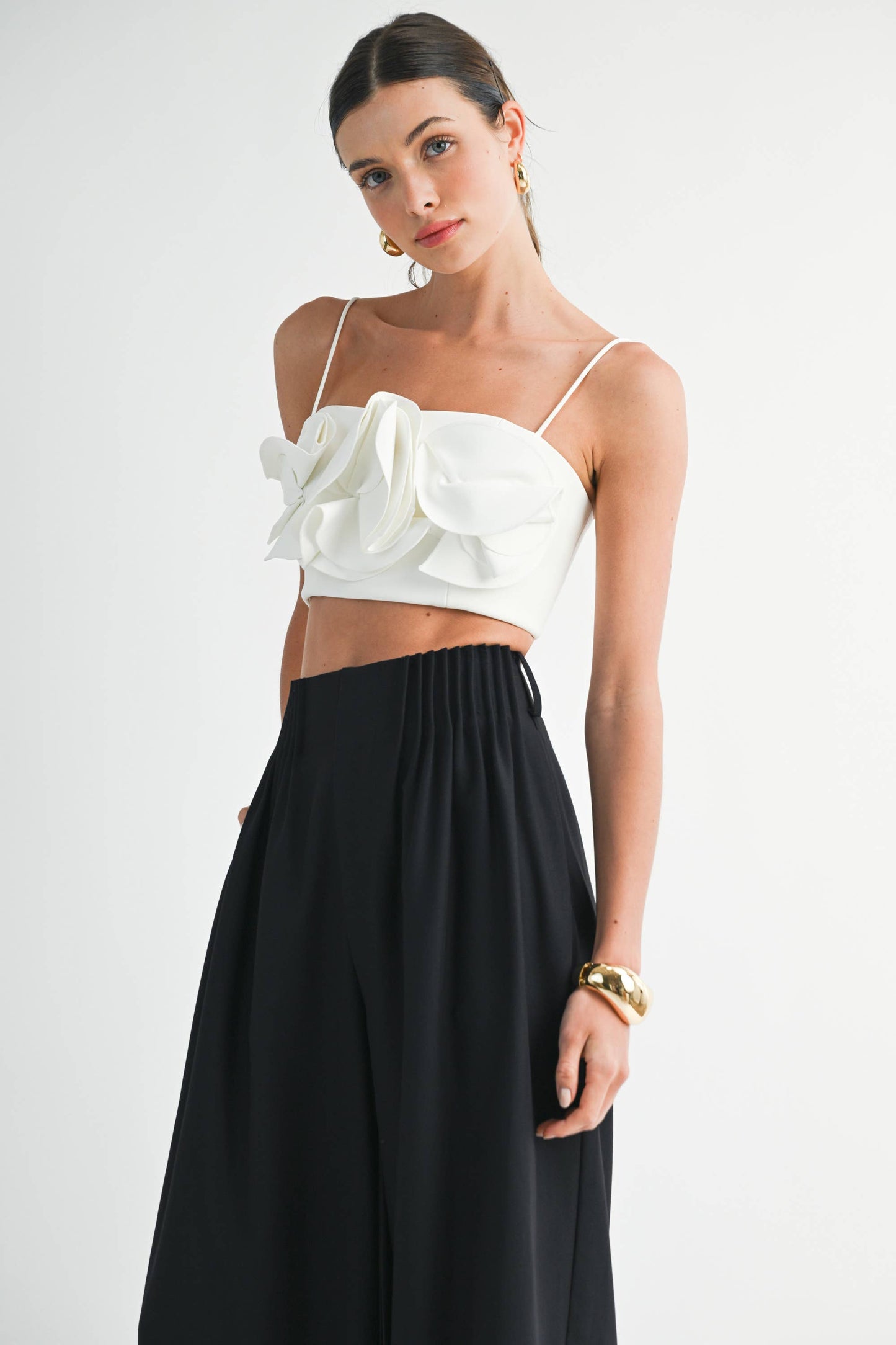Pleated Wide-Leg Relaxed Trousers